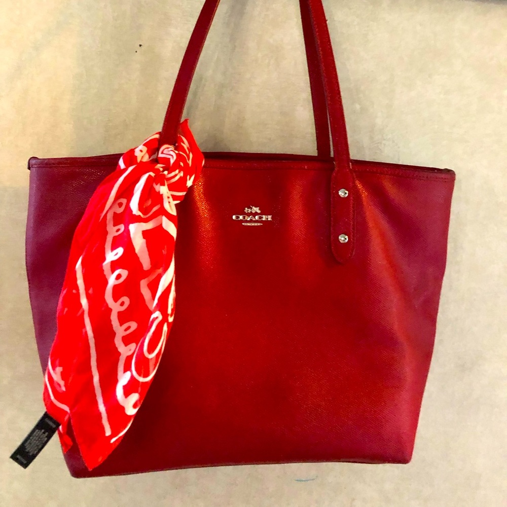 Coach tote w/ scarf